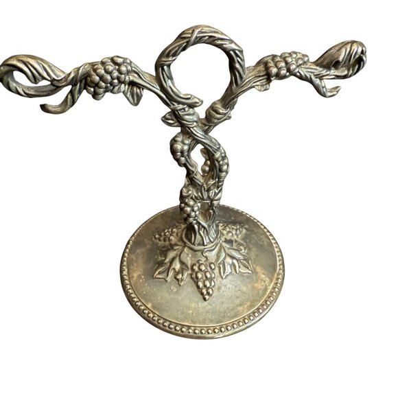 Grape Vine Design Vintage Silver Metal Salt and Pepper Shaker Holder - Picture 3 of 4